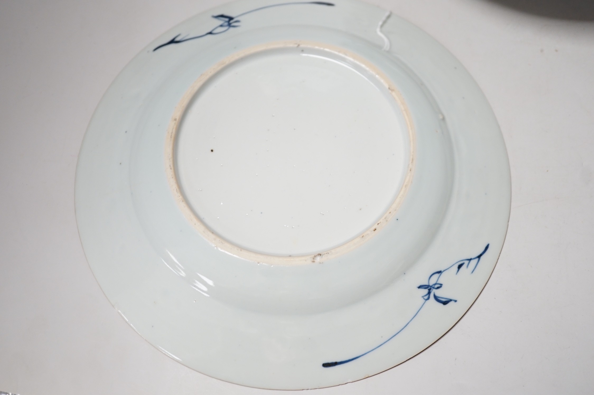 Five 18th century Chinese blue and white plates. 22.5cm diameter